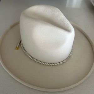 GIGI Pip + Cara Loren Pencil Brim Hat XS/55 Off White